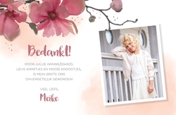 Communie Fotohouder Meike   Roze Magnolia illustratie Achterkant